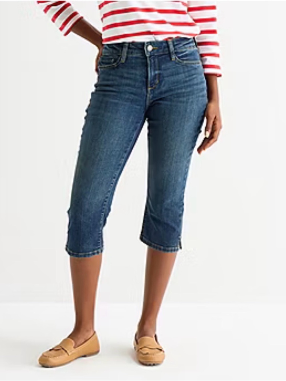 St. John's Bay Mid Rise Capri Jeans Blue Stretch Size 6 (actual 28x17) REPREVE